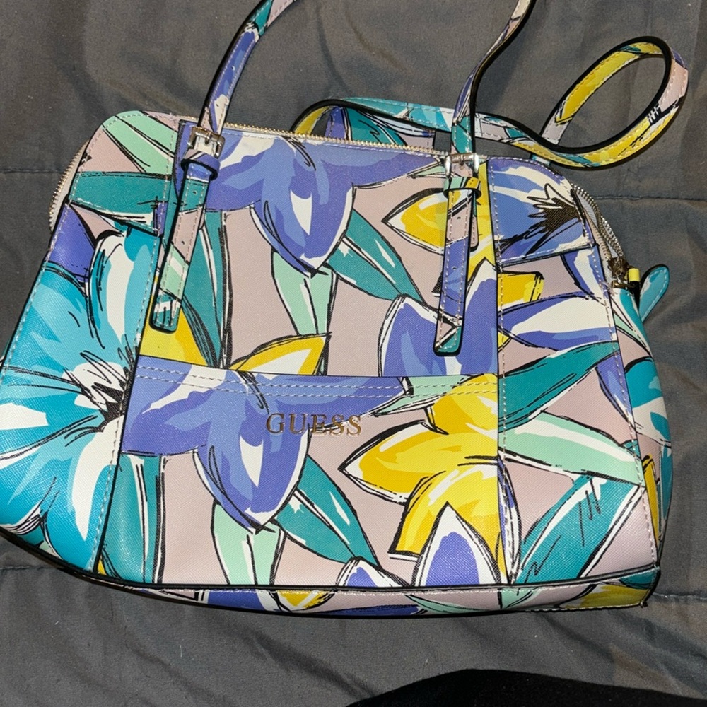 Guess purse